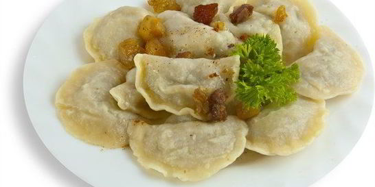 Вареники с шкварками