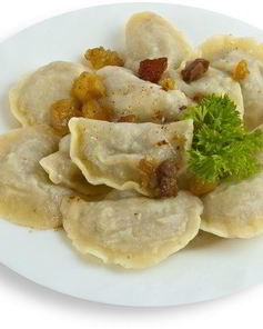 Вареники с шкварками