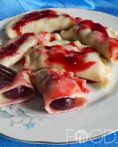 Вареники с вишней