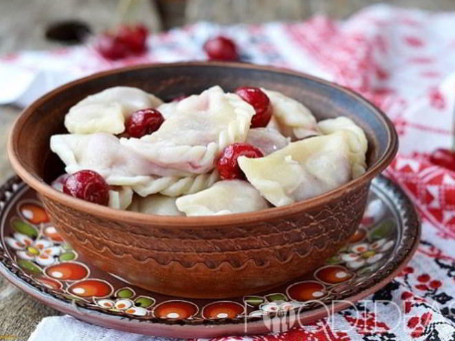 Рецепт вареников с замороженной вишней
