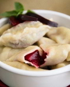 Вареники со сливами