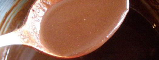 заварные клецки с клубникой и шоколадным соусом. Шаг 18