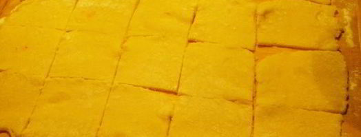 заварные клецки с клубникой и шоколадным соусом. Шаг 4