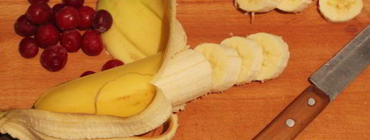 геркулесовая каша с бананом и вишней. Шаг 4