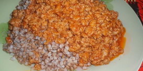 Гречка с фаршем на сковороде