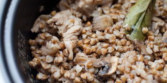 Гречка с курицей и грибами