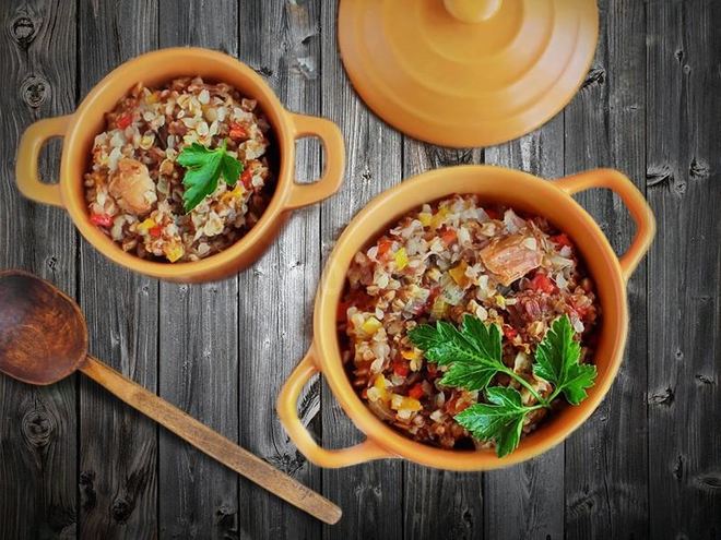 Рецепт гречки с тушенкой на сковороде