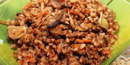 Гречневая каша с овощами