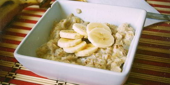 Овсяная каша с бананом