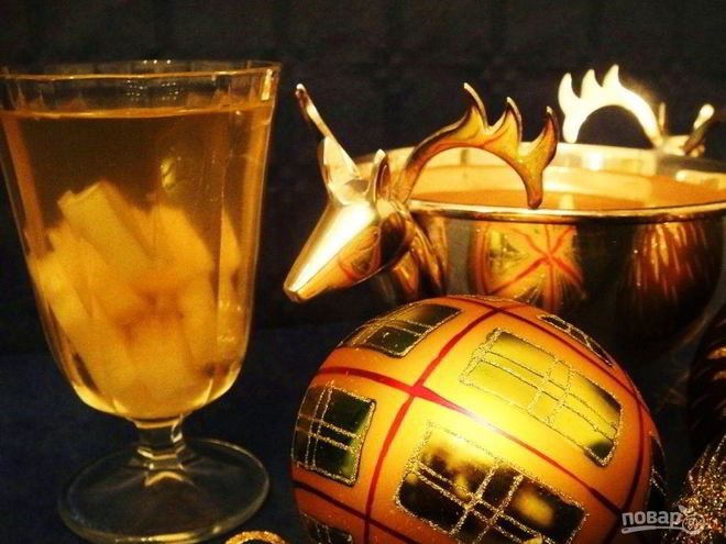 Рецепт алкогольного коктейля с ананасами и шампанским