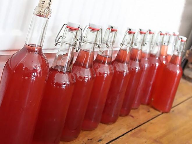 Рецепт домашнего вина из забродившего варенья