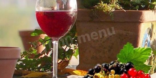 Домашнее ягодное вино из ягод