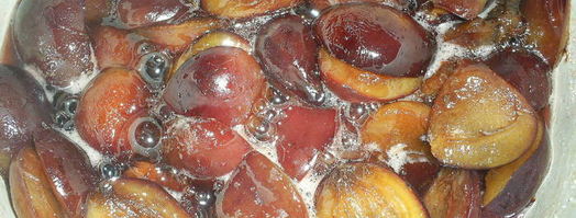 карамелизированные сливы в густом сиропе. Шаг 2