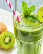 Коктейль Витаминная бомба с яблоком и киви