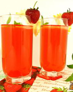 Клубничный лимонад