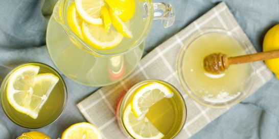 Напиток из лимона и меда