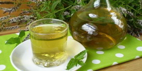 Освежающий напиток из мяты
