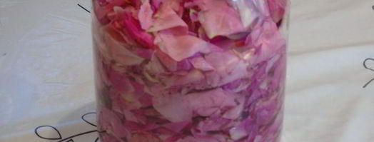 вино из лепестков роз. Шаг 2