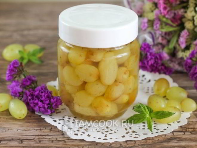Рецепт винограда в сиропе на зиму