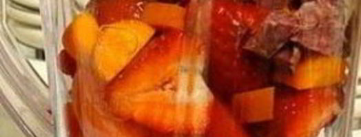 витаминный напиток из свеклы, клубники и батата. Шаг 4