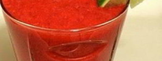 витаминный напиток из свеклы, клубники и батата. Шаг 5