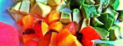 яблочный густой коктейль с авокадо и персиком. Шаг 2