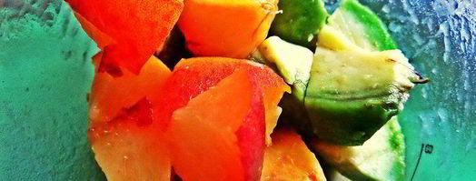 яблочный густой коктейль с авокадо и персиком. Шаг 3