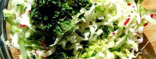 капустный салат с заправкой из феты. Шаг 3