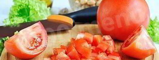 салат из фасоли с помидорами. Шаг 2