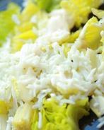 Салат из латука с яйцом