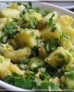 Салат из листьев чеснока