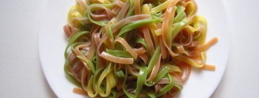 салат из пасты с клубникой. Шаг 4