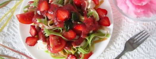 салат из пасты с клубникой. Шаг 8