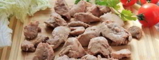 салат из печени трески с яйцом. Шаг 3