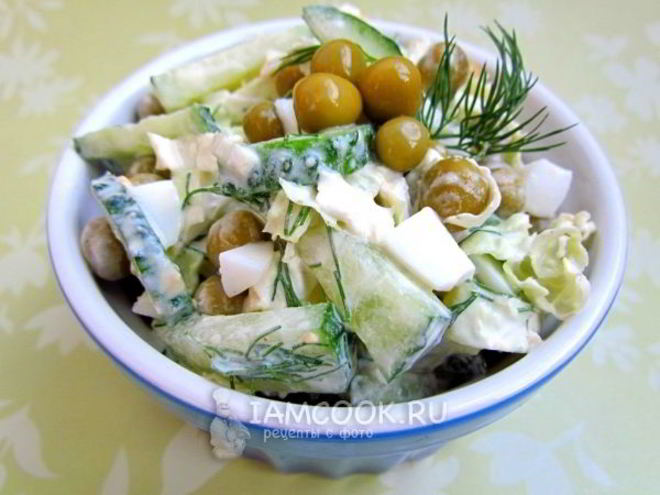 Рецепт салата из пекинской капусты с яйцом и горошком