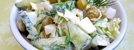 салат из пекинской капусты с яйцом и горошком. Шаг 9