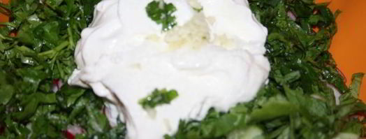 салат из редиса с его же ботвой. Шаг 4