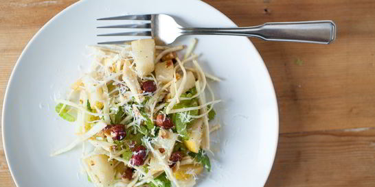 Салат из сельдерея корневого