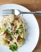 Салат из сельдерея корневого