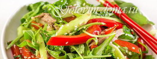 салат из языка со свежим огурцом и кунжутом. Шаг 7