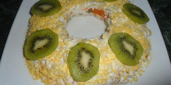 Салат Малахитовый браслет с киви