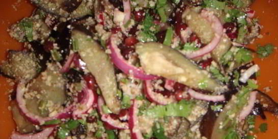 Салат с баклажаном и гранатом