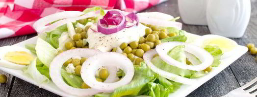 салат с горошком и яйцом. Шаг 7