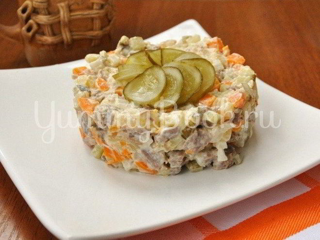 Рецепт салата с говядиной и солеными огурцами