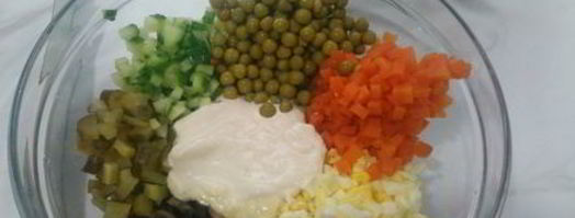 салат с грибами. Шаг 4