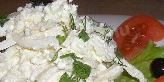 Салат с кальмарами и болгарским перцем