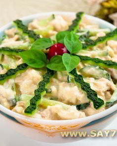 Салат с куриным филе и огурцами