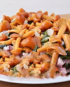 Салат с маринованными опятами и ветчиной