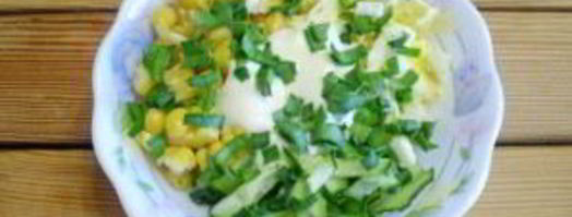 салат с огурцом и кукурузой. Шаг 6