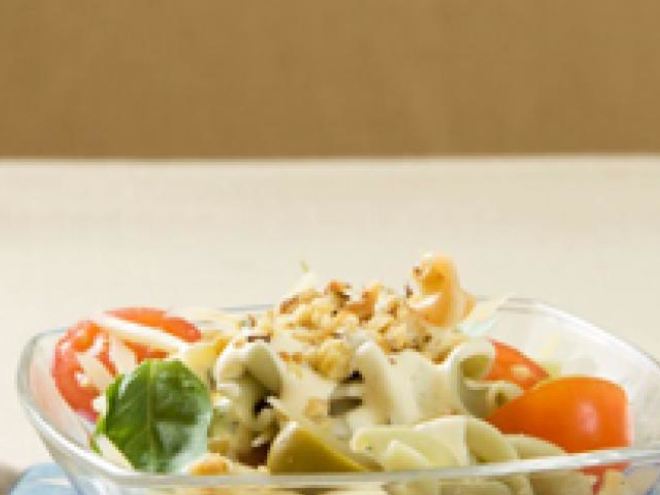 Рецепт салата с помидорами и оливками